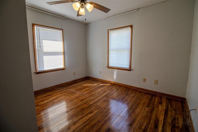 910 Fall Street, Lake Charles, LA 70601