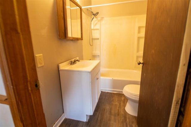 910 Fall Street, Lake Charles, LA 70601