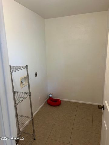 6120 E HOBART Street, Mesa, AZ 85205