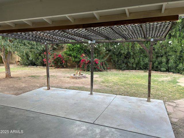 6120 E HOBART Street, Mesa, AZ 85205