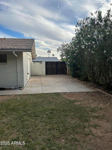 6120 E HOBART Street, Mesa, AZ 85205