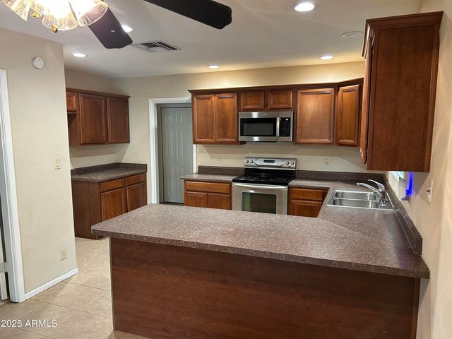 6120 E HOBART Street, Mesa, AZ 85205