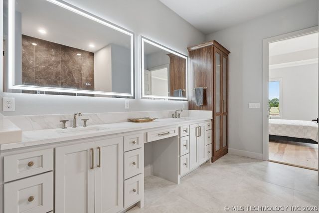 4125 W 113th Place, Jenks, OK 74037