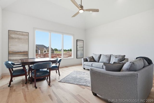 4125 W 113th Place, Jenks, OK 74037