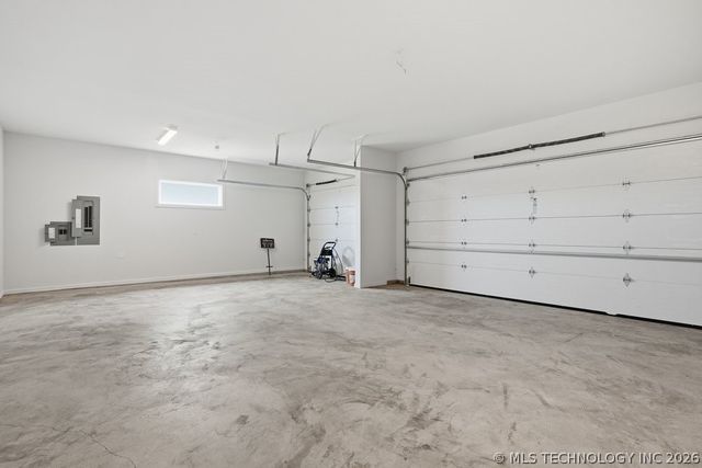 4125 W 113th Place, Jenks, OK 74037