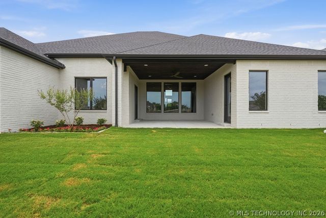 4125 W 113th Place, Jenks, OK 74037