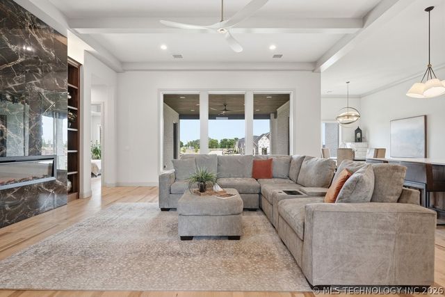 4125 W 113th Place, Jenks, OK 74037