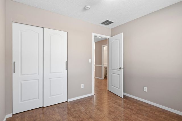 719 E B St, Deer Park, WA 99006