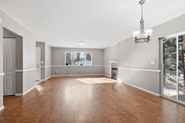 719 E B St, Deer Park, WA 99006