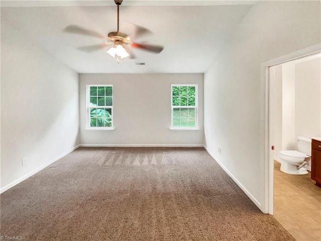 4832 Old Towne Village Circle, Winston-salem, NC 27040