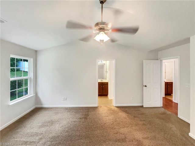 4832 Old Towne Village Circle, Winston-salem, NC 27040