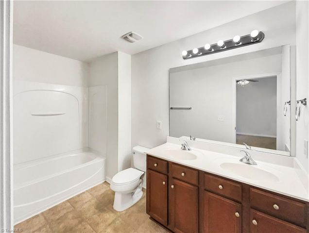 4832 Old Towne Village Circle, Winston-salem, NC 27040