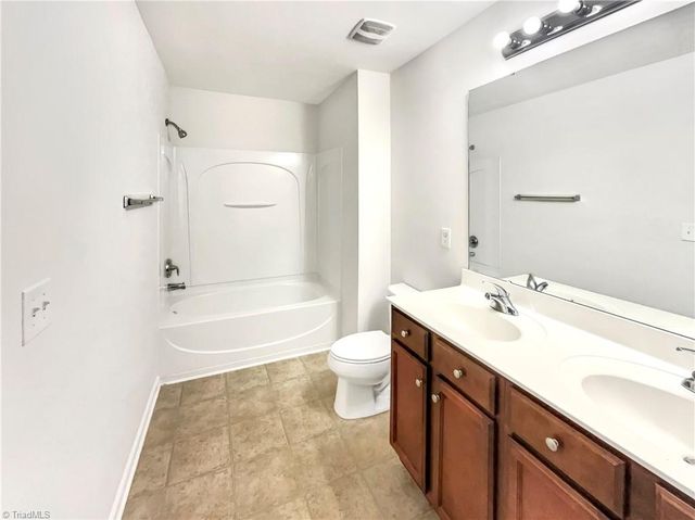 4832 Old Towne Village Circle, Winston-salem, NC 27040