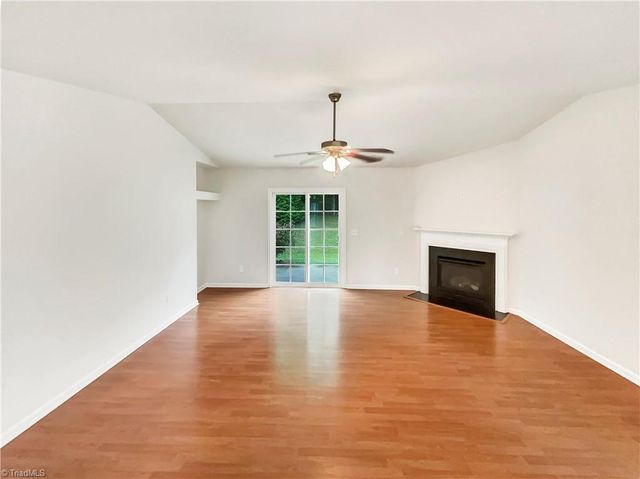 4832 Old Towne Village Circle, Winston-salem, NC 27040