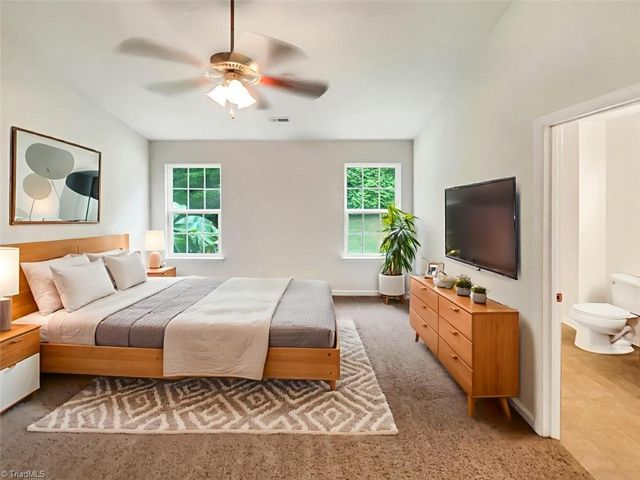 4832 Old Towne Village Circle, Winston-salem, NC 27040