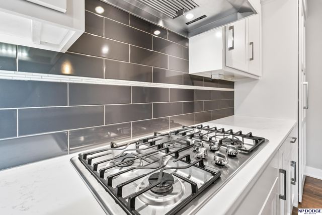 18363 Lake Circle, Elkhorn, NE 68022