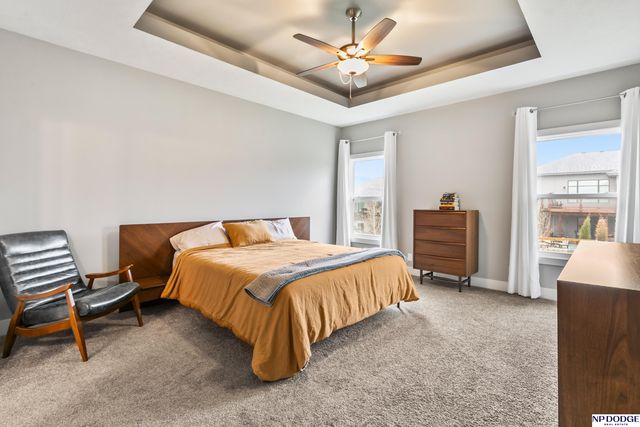 18363 Lake Circle, Elkhorn, NE 68022