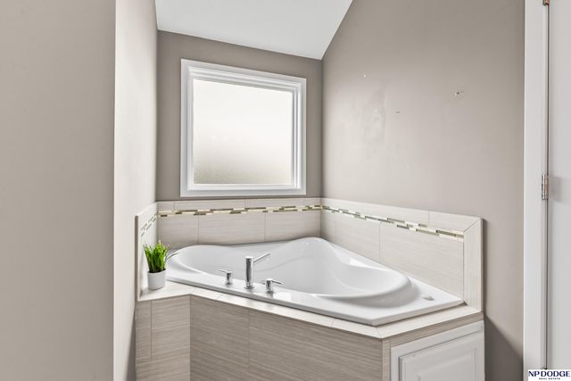 18363 Lake Circle, Elkhorn, NE 68022