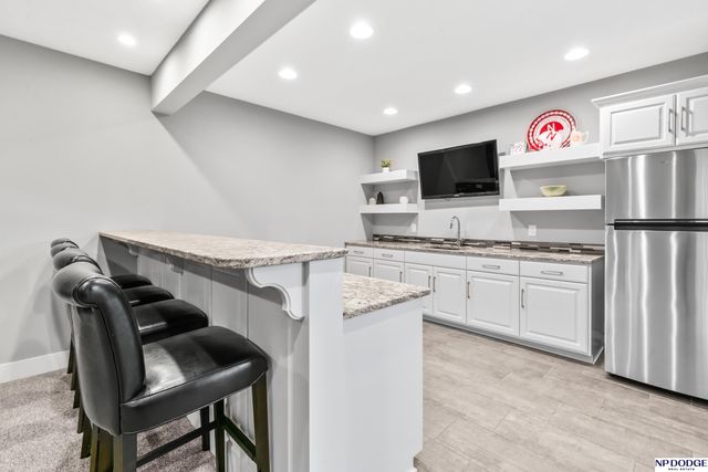 18363 Lake Circle, Elkhorn, NE 68022