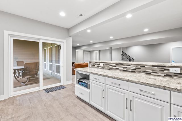 18363 Lake Circle, Elkhorn, NE 68022