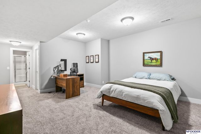 18363 Lake Circle, Elkhorn, NE 68022