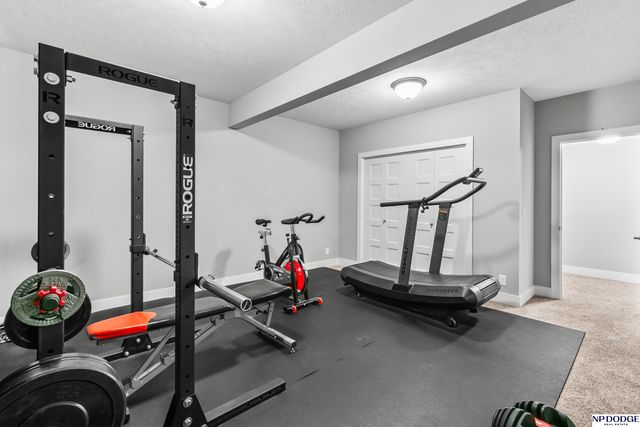 18363 Lake Circle, Elkhorn, NE 68022