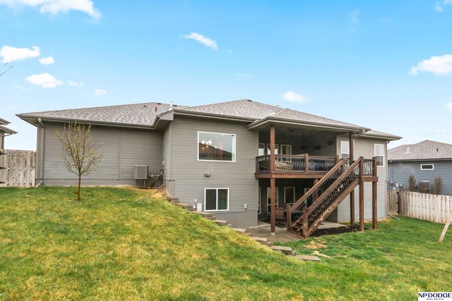 18363 Lake Circle, Elkhorn, NE 68022