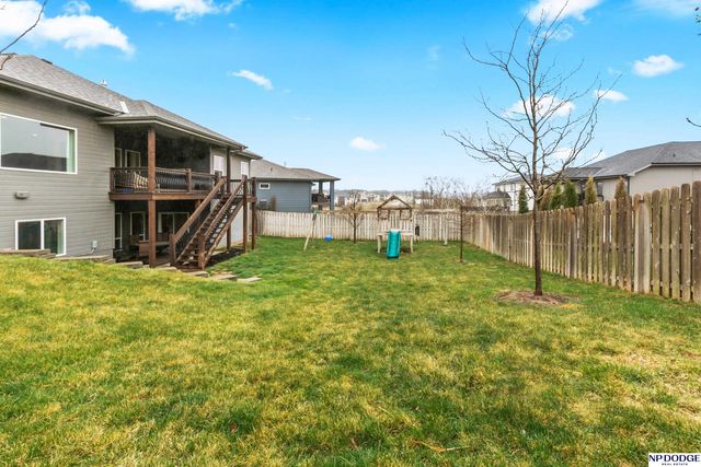 18363 Lake Circle, Elkhorn, NE 68022