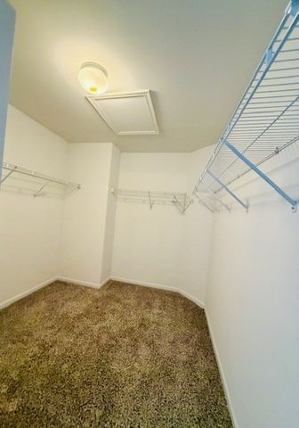 2331 wilson creek Circle 2331, Aurora, IL 60504