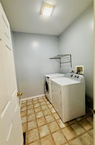 2331 wilson creek Circle 2331, Aurora, IL 60504