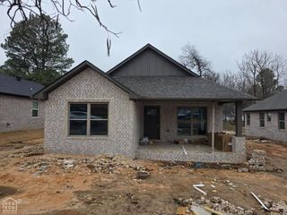 802 N 3rd Street, Paragould, AR 72450