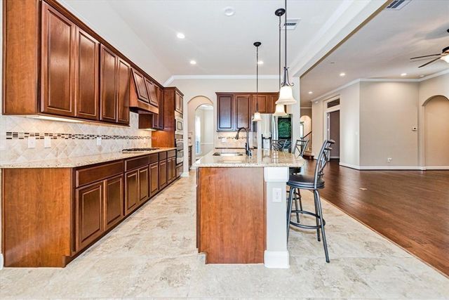 6838 Adrienne Arbor Drive, Spring, TX 77389