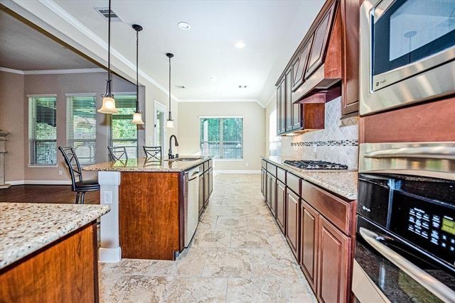 6838 Adrienne Arbor Drive, Spring, TX 77389