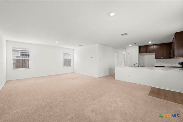 649 Marty Allen Loop, Jarrell, TX 76537
