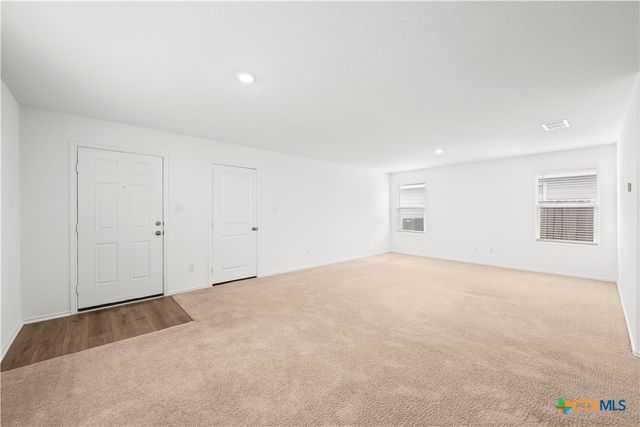 649 Marty Allen Loop, Jarrell, TX 76537