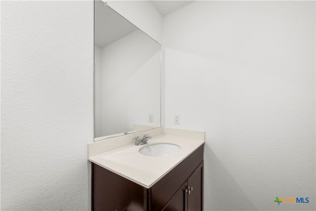 649 Marty Allen Loop, Jarrell, TX 76537