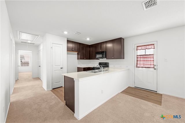 649 Marty Allen Loop, Jarrell, TX 76537