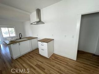 1344 E 43rd Pl, Los Angeles, CA 90011