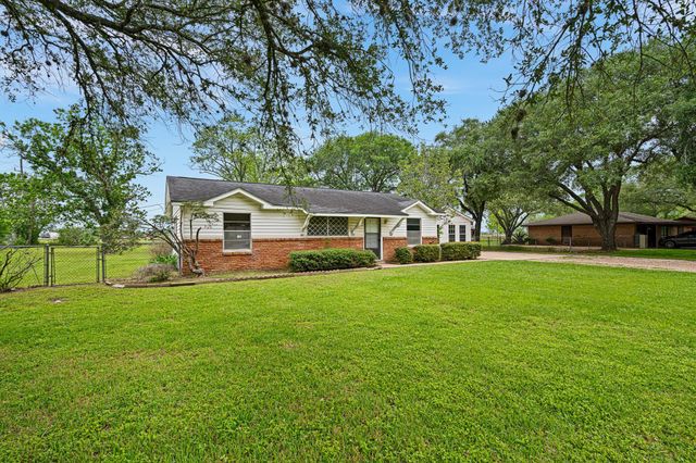 6324 Homestead Road, Rosenberg, TX 77471