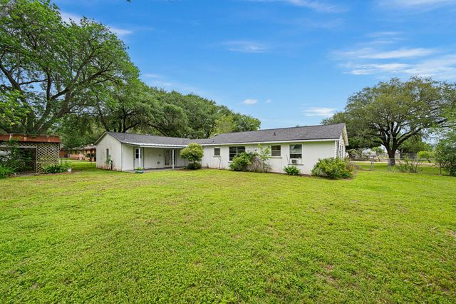 6324 Homestead Road, Rosenberg, TX 77471