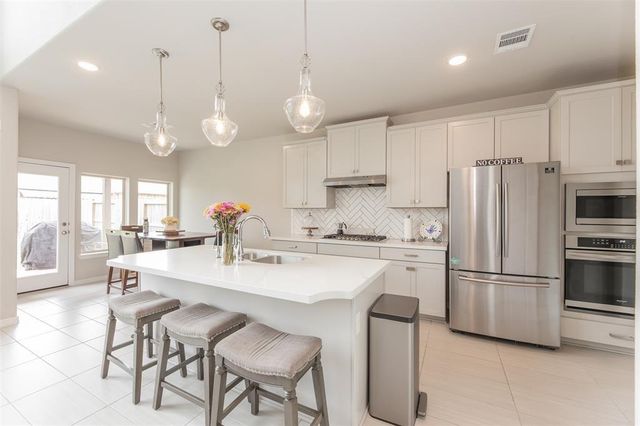 11730 Twin Creeks Hill Drive, Cypress, TX 77433