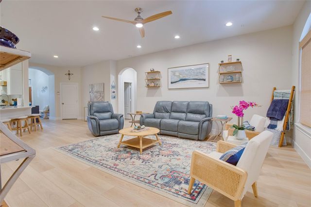 30 Fraiser Fir Place, Spring, TX 77389