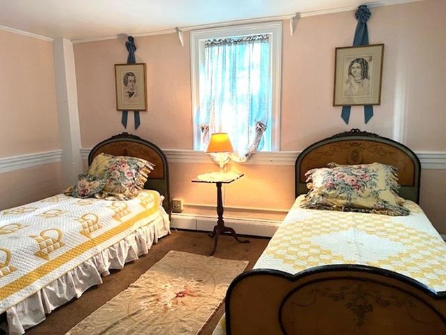 9 Templeton Turnpike, Fitzwilliam, NH 03447