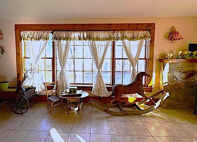 9 Templeton Turnpike, Fitzwilliam, NH 03447