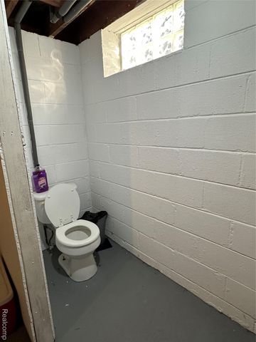 8842 Marion, Redford Charter Township, MI 48239