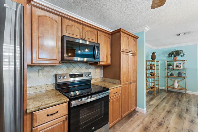 106 Chapel Lane, Tequesta, FL 33469