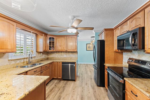 106 Chapel Lane, Tequesta, FL 33469