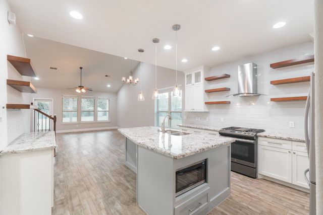 50 Tidwillow Place, Tomball, TX 77375