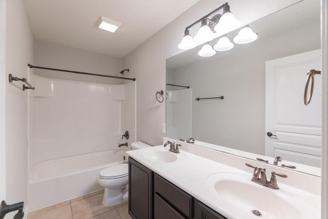 50 Tidwillow Place, Tomball, TX 77375
