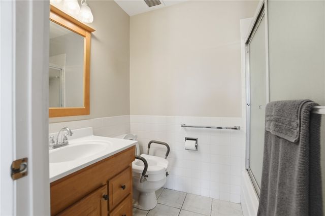 2230 S Patterson Boulevard 26, Kettering, OH 45409